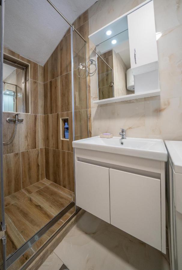 Apartman Anja Рисан Екстериор снимка