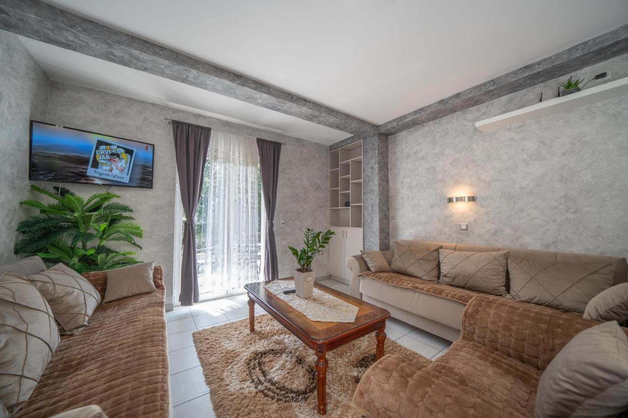 Apartman Anja Рисан Екстериор снимка